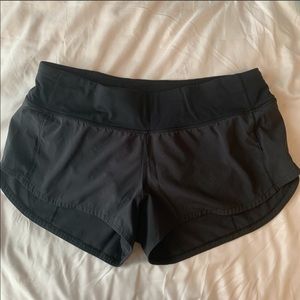 Lululemon Speed Up Short 2.5” Size 6